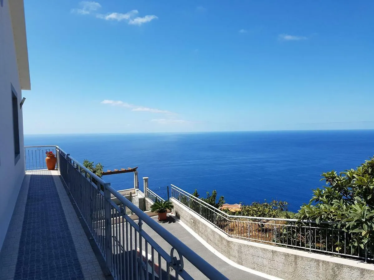 Villa Casa Do Leao à Fajã da Ovelha Hébergement de vacances